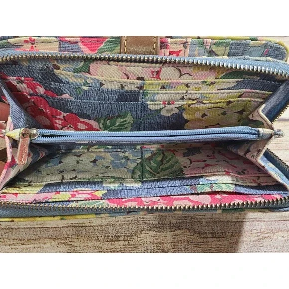 Kath Kidston London Zip Around Wallet Floral Cherry Blossom Oilcloth Cotton PVC - Picture 5 of 6